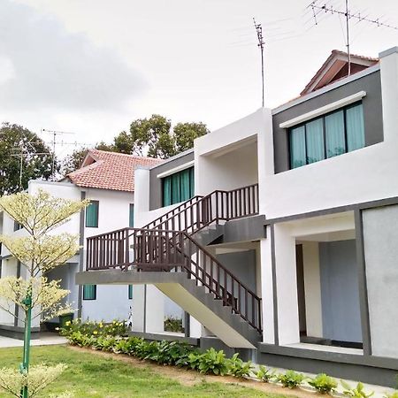 Desaru, Bayu Balau Beach Resort Bandar Penawar ภายนอก รูปภาพ