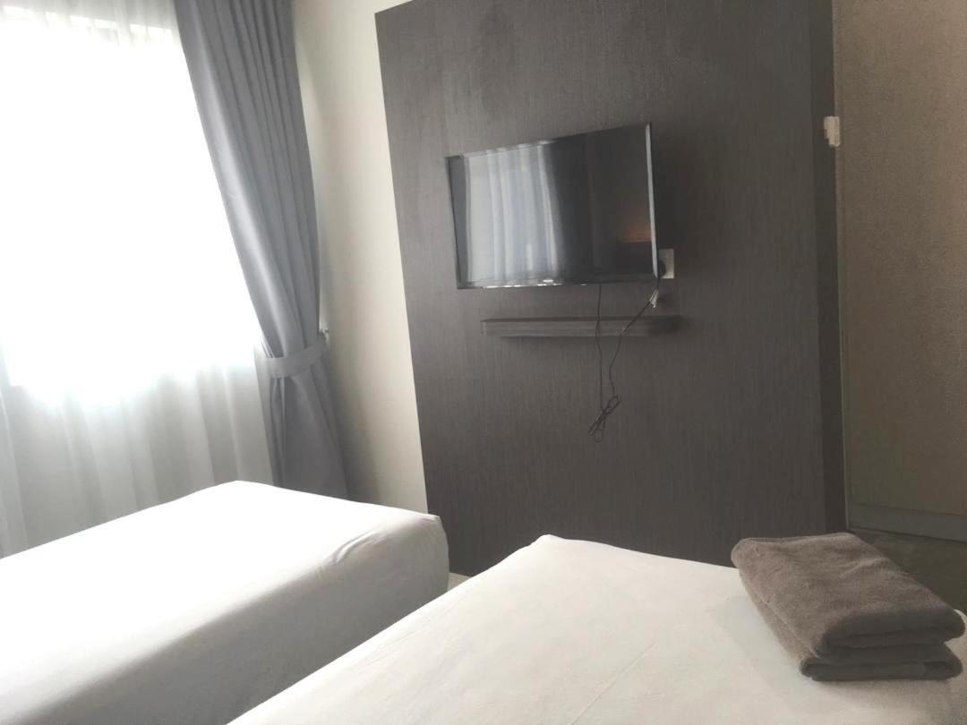 Desaru, Bayu Balau Beach Resort Bandar Penawar ภายนอก รูปภาพ