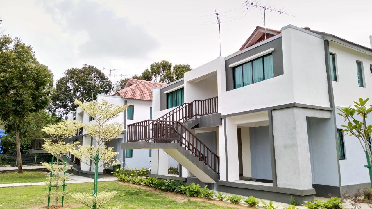Desaru, Bayu Balau Beach Resort Bandar Penawar ภายนอก รูปภาพ