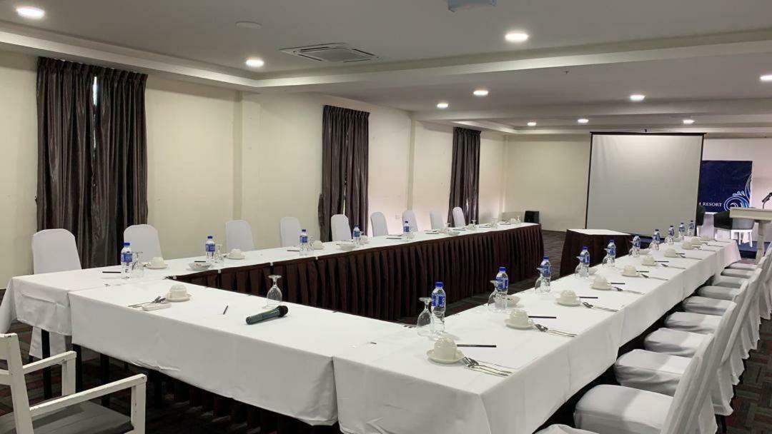 Desaru, Bayu Balau Beach Resort Bandar Penawar ภายนอก รูปภาพ